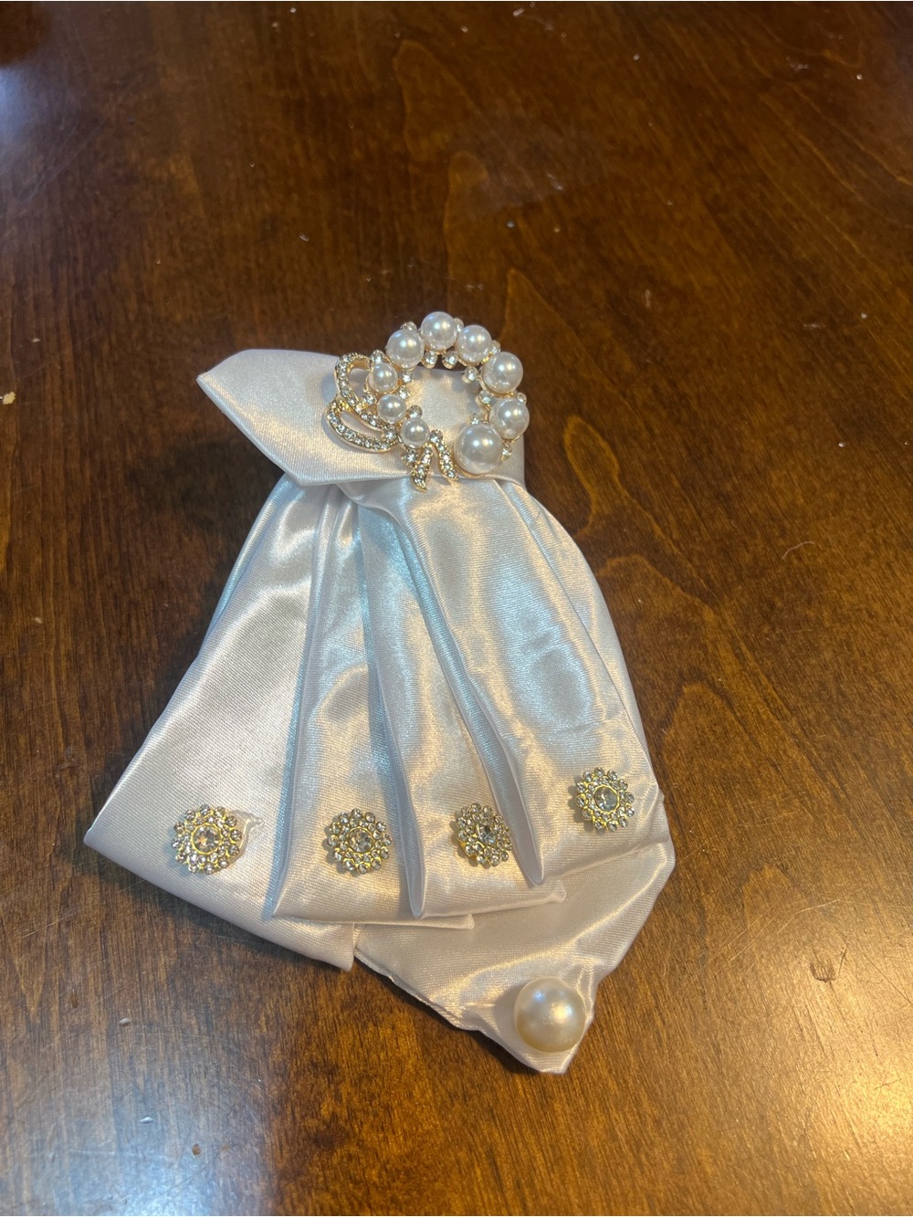 Girls Pearl & Rhinestone Satin Tie- White